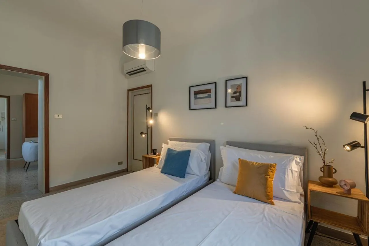 Apartments Florence- San Marco Vasari